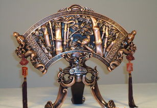 【精雕細(xì)琢·銅韻華章】紫銅圓雕工藝品 馬到成功·花開(kāi)富貴·節(jié)節(jié)高升——桌面小屏風(fēng)擺件全解析